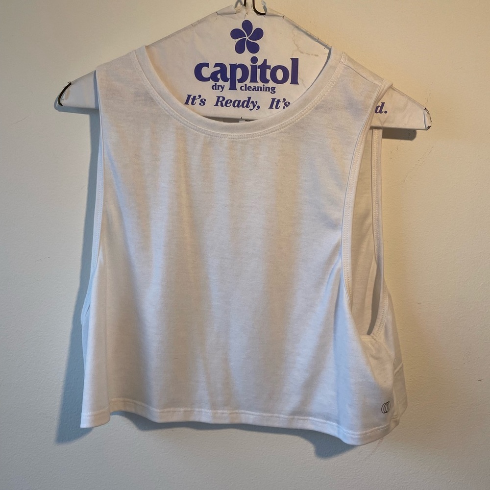 White work out crop top